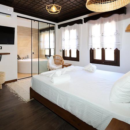 בראט Ador Boutique Hotel מראה חיצוני תמונה