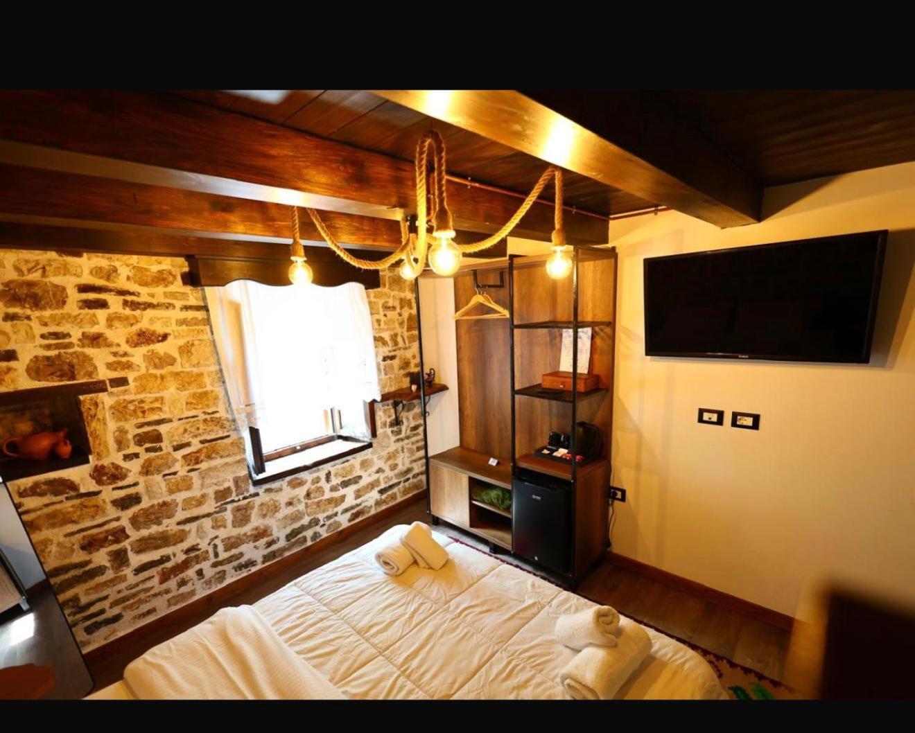 בראט Ador Boutique Hotel מראה חיצוני תמונה